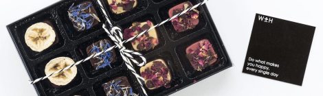 Well and Happy raw chocolate Happiness gift box